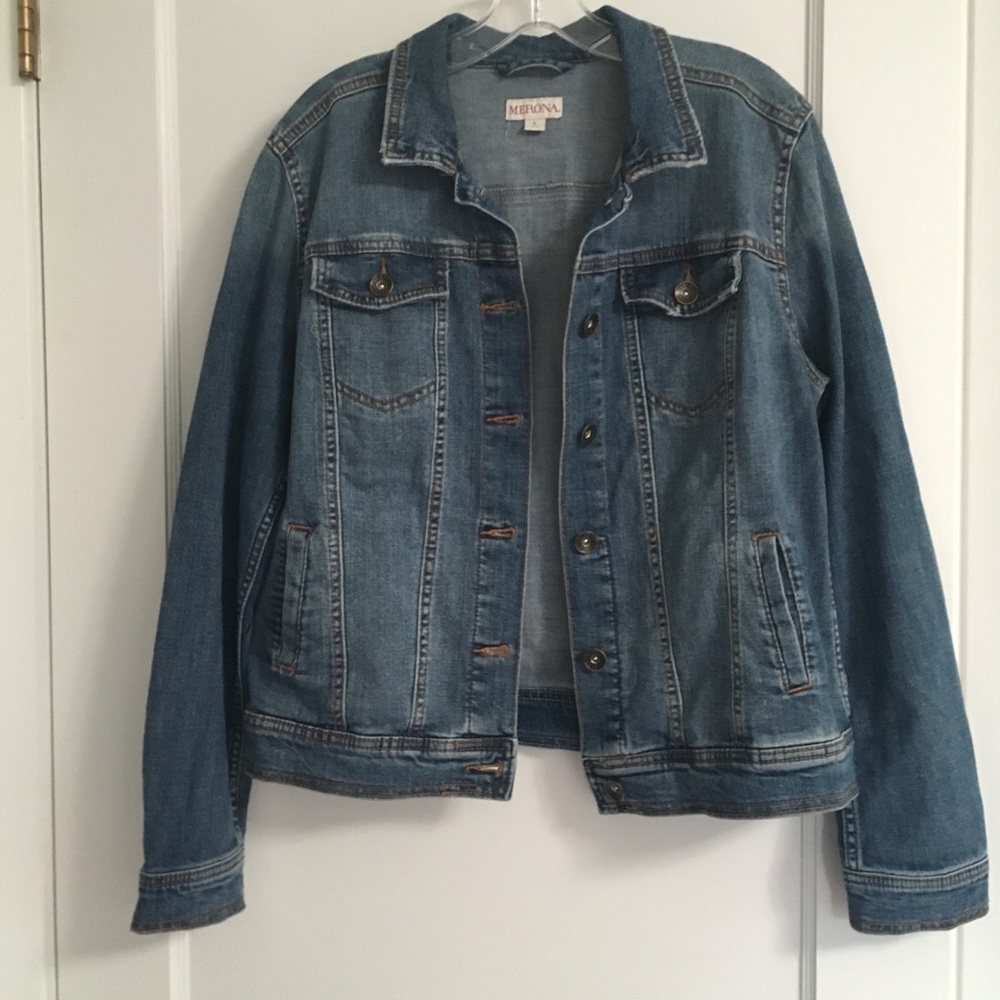Merona jean jacket size large